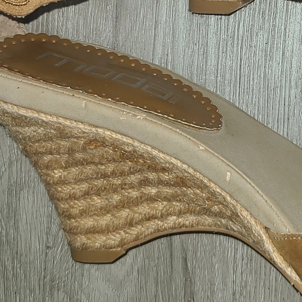 Moda Sandals - Picture 8 of 11